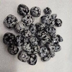 Pierres roulées d'obsidienne flocon de neige naturelle écologiques en gros, pierres précieuses polies pour la guérison, la protection et le moulage du terrain pour le Feng Shui - Product Image 1
