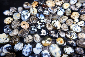 หินอัญมณีทรงหลวมรูปวงรีหินโมราโมราเจียระไนแบบเรียบของ Sulemani จากธรรมชาติ - Product Image 2