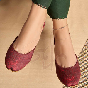 Khussas de Cuero Sintético Cómodas de la Mejor Calidad, Impermeables, Ligeras, Nuevo Diseño, Venta al por Mayor - Product Image 3