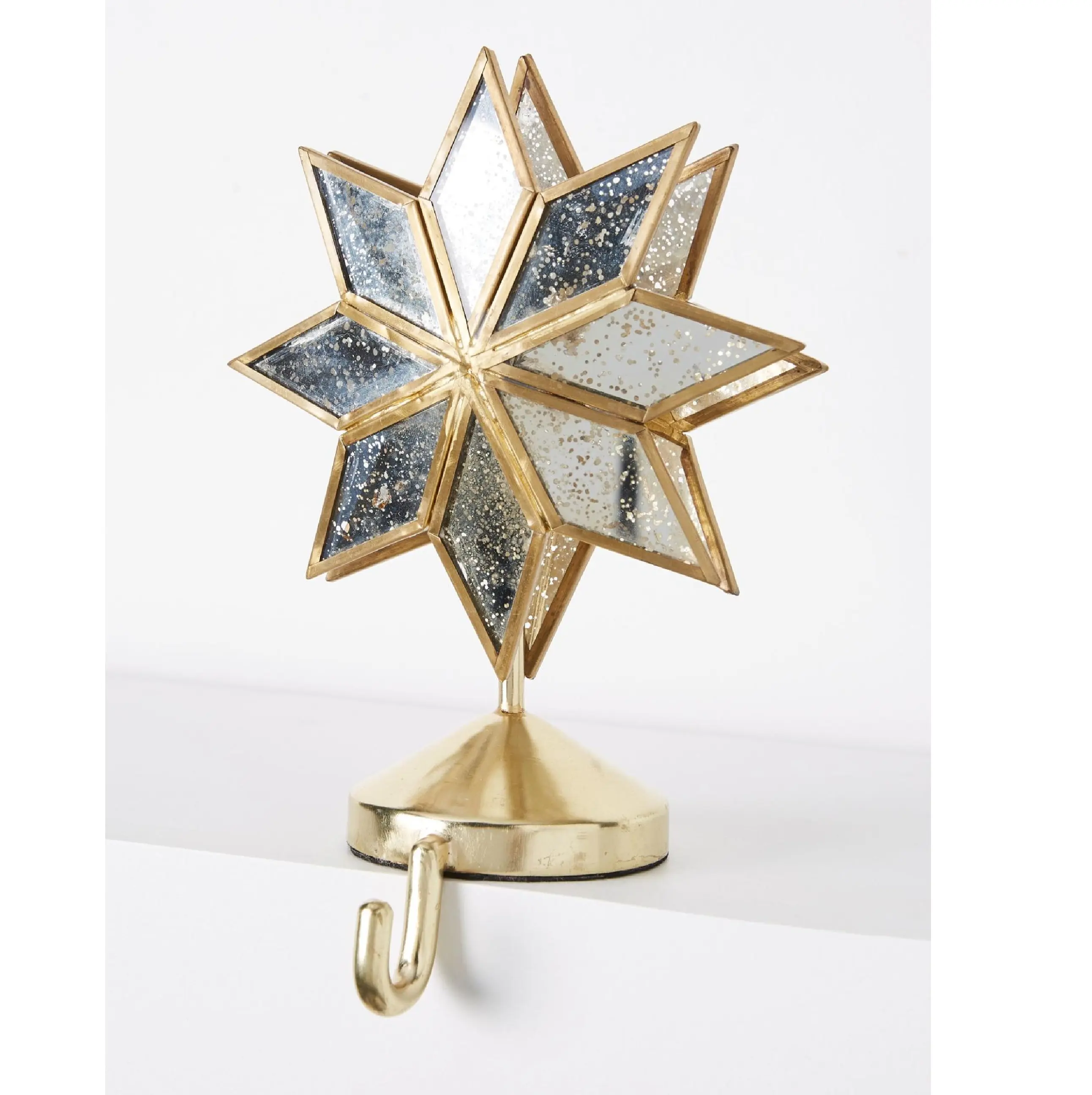 ゴールドガラス & メタルスター卓上装飾魅力的なゴールドメタルフレームとエレガントなガラスデザイン
