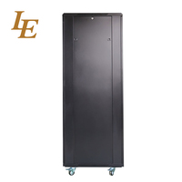 EIA ANS RS-310-D 19 inci IEC297-2 standar 42U rak Server berlubang dengan roda tugas berat dengan lemari pusat Data timbul
