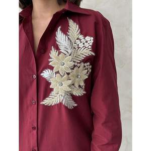 Blusa/Camisa con Detalles Florales para Mujer - Product Image 4