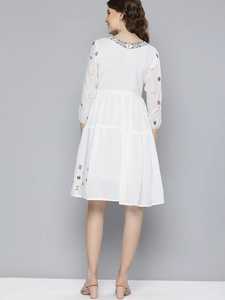 Robe brodée à la main pour femmes, vêtements de Style ethnique, manches 3/4, col en V, bohème, coton, robe longue mi-longue, dernière collection - Product Image 3