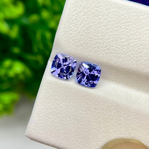 แผ่นรองพลอยแทนซาไนต์ธรรมชาติแบบซูไซต์คู่ทำจากแว่นสีน้ำเงินสำหรับทำเครื่องประดับจากร้านอัญมณีของเรา - Product Image 2