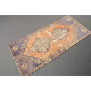 Alfombra Vintage de 2.3x5.2 pies, Alfombra Turca Pequeña, Alfombra de Lana con Diseño Floral en Naranja y Azul - Product Image 3