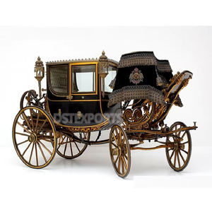 Carruaje de caballos funerario negro de estilo clásico, entrenador de caballos funerarios antiguos a la venta, el mejor fabricante de carruajes fúnebres impulsados por caballos - Product Image 3