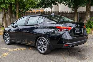 Nissan Versa SV Sedán FWD 2021 Usado en Buen Estado - Product Image 5