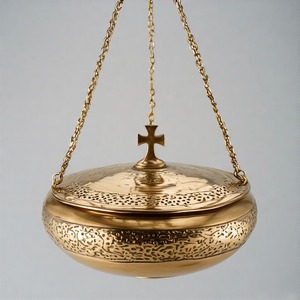 GraceRise Encensoir en métal orné de fumée divine Brûleur d'encens d'église traditionnelle avec chaîne en laiton poli vintage - Product Image 2