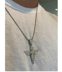 El Mejor Colgante Unisex de Moissanita con Diseño de Ángel Bebé Querubín, Plata de Ley 925 Sólida, Diseño de Manos en Oración, Bañado en Rodio o Oro de 14K, Estilo Hip Hop - Product Image 3