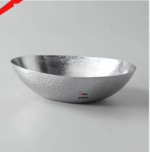 Cuenco de servicio de aluminio y metal con acabado dorado de aspecto simple para restaurante y bar de hotel - Product Image 3