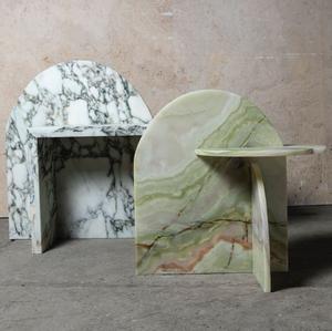 Support de table pour bureau à domicile moderne avec solution de rangement élégante à deux niveaux Meilleure vaisselle minimaliste en pierre blanche texturée naturelle - Product Image 3