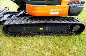 รถขุดตีนตะขาบแบบใช้แล้วที่ผลิตเพื่อดำเนินการในพื้นที่ที่ไม่สามารถใช้ได้ KX057-4รถขุดตีนตะขาบ Kubota - Product Image 5