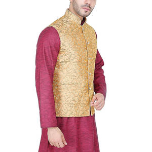 Chaleco de hombre de diseño bordado fabricante de ropa al por mayor Chaleco de hombre recién llegado - Product Image 4