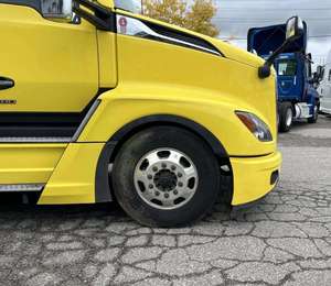 OFERTA 2023: Camiones Tractores Usados para Carretera con Cabina Espaciosa para la Comodidad del Conductor y Línea de Transmisión Confiable para Larga Distancia - Product Image 4