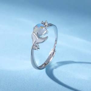 Anillo Ajustable de Plata de Ley con Cola de Ballena Brillante Jeulia, Chapado en Oro Vintage - Product Image 6