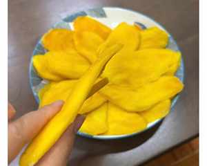 Mango seco de Vietnam con color amarillo brillante y sensación masticable, ideal para aperitivos diarios, Mango Seco a granel de Vietnam - Product Image 4