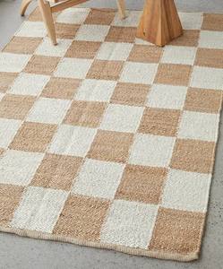 Tapis de jute tissé à la main traditionnel indien magnifiquement conçu tapis de sol en laine fait à la main pour une utilisation dans une chambre ou une porte - Product Image 1