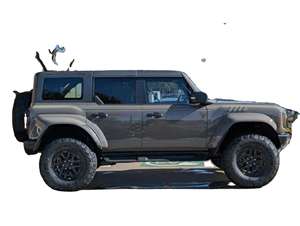 SUV tout-terrain haute performance 2025, modèle Extreme 4x4 Adventure avec une conception de carrosserie robuste - Product Image 5