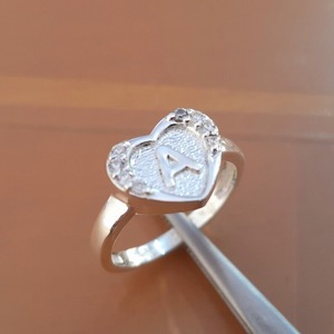 Ajuste de anillo del alfabeto A a Z Plata de Ley 925 en forma de corazón bisel en blanco resina leche materna DIY recuerdo conmemorativo fabricación de joyas - Product Image 1