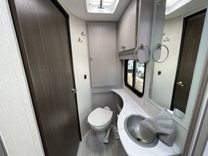 Nuevo 2026 Coachmen Freelander 29K-B-F - Product Image 5