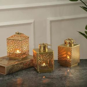 Wholesale High Quality Handmade Decorative <b>Gold</b> Metal Moroccan Candle <b>Lantern</b> In Low Price - Product Image 2