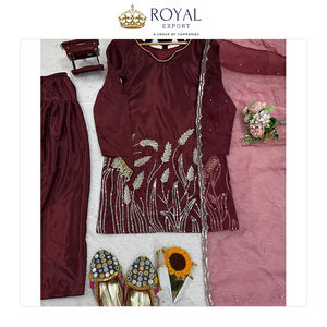 Vendedor de Renombre que Ofrece Trajes Salwar Farsi de Alta Calidad en Tela Falsa Georgette con Dupatta de Seda Organza - Product Image 5