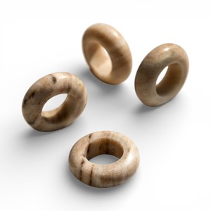 Anillos de Servilleta de Mármol Color Rubor con Forma Redondeada Orgánica para Decoración de Mesa de Comedor Moderna y Lujosa, Únicos - Product Image 2