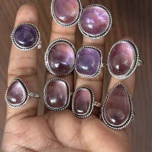 La mayoría de las tendencias 925 Anillos de amatista de plata esterlina Piedra preciosa original Joyería de moda para mujer Precio de fábrica - Product Image 1