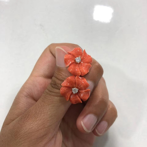 Pendientes de tuerca finos de oro de 14 quilates, piedras preciosas de Coral Natural, Centro de diamantes, Color rojo a la moda para fiestas de aniversarios de mujeres IGI - Product Image 1