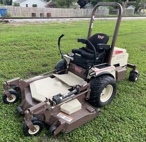 Tondeuse Grasshopper 900D la plus vendue, avec un puissant moteur diesel de 25 ch et une lame de coupe avant à rayon de braquage nul de 72 pouces - Product Image 5