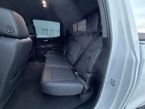 CAMIONETA PICKUP SILVERADO 1500 RST 2020 USADA EN BUEN ESTADO, MOTOR AUTOMÁTICO DE 8 VELOCIDADES, MOTOR V8 DE 5.3L Y 355 HP, VEHÍCULO DE COMBUSTIBLE FLEXIBLE - Product Image 5