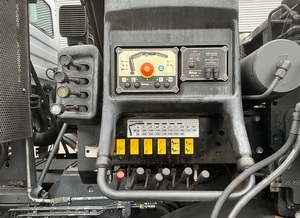 Mercedes-Benz Actros 4141 8x4 manuel 2006 avec grue Hiab 32 tonnes + Fly-jib - Product Image 4