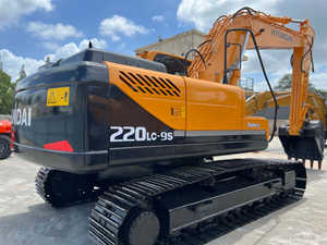 Excavadora sobre orugas Hyundai de 25 toneladas usada en buenas condiciones, importación de Corea, modelo 220, bomba de engranajes de caja de cambios de motor en Stock - Product Image 4