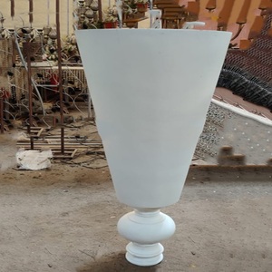 Maceta de Arte Floral para Flores Artificiales y Uso en Jardines, Diseño Moderno, Duradero y Ligero - Product Image 3