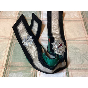 ผ้ากันเปื้อนลายดาวตะวันออกแบบมีสายคาดเอวผ้าเลื่อมสีทองประดับเลื่อมสีทอง - Product Image 1