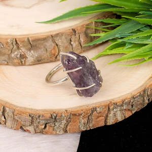 แหวนเงินแท้ 92.5 ขายส่ง พร้อมพลอยอะมีทิสต์ดิบธรรมชาติ ขนาด 23x12 มม. น้ำหนัก 8.14 กรัม - Product Image 6