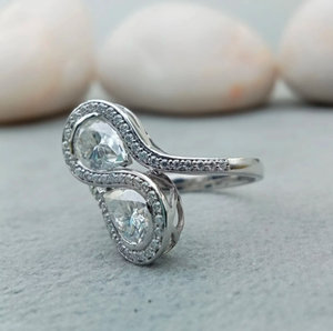 รับประกันความพึงพอใจ 100% แหวนเพชรทรงลูกแพร์ขนาดใหญ่ 4 กะรัต ทองคำแท้ 14K ประดับเพชร VVS ที่ได้ผลิตในห้องปฏิบัติการ สำหรับงานหมั้น - Product Image 1