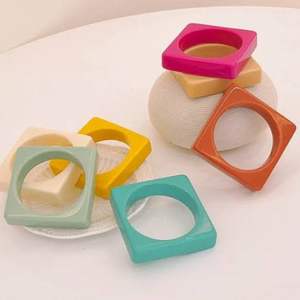 Livraison gratuite Colorful Acrylic Lucite Curved Tube Beads Bracelets Bangle Big Bamboo Bead Resin Bangle Bracelets for Women Gift - Product Image 6