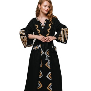 Haute couture Style européen vêtements de mariage pour femmes Unique broderie à manches longues longueur de plancher Boho élégant ukrainien naturel - Product Image 1