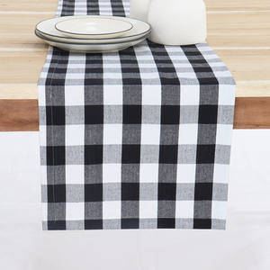 Buffalo Plaid Table Runner Classic Farmhouse 100% Algodón Camino de mesa a cuadros Otoño Acción de Gracias Halloween-Blanco y negro - Product Image 3