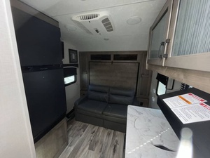 Camper pliable et étanche V-e-n-t-u-r-e- Rv S-o-ni-c Lite 150VRK 2023 d'occasion, prêt à la vente - Product Image 6