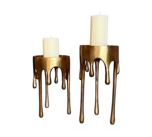 Bougeoir élégant en métal de qualité supérieure Centre de table de décoration artistique pour les salons élégants et l'ambiance lumineuse festive - Product Image 1