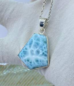 Beau pendentif Larimar bleu naturel en argent Pendentifs fins et breloques cadeau pour elle ou maman OEM disponible - Product Image 4