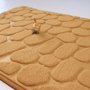 Alfombra de Franela de Lujo con Detalles en Relieve, Hecha a Mano, con Patrón Sólido Personalizado para Decoración Lateral del Sofá - Product Image 3