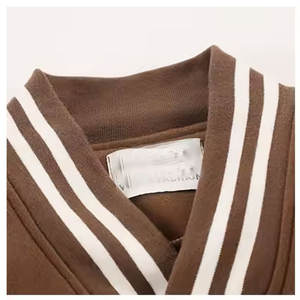 OEM Varsity Jacket Stand Vintage Ropa de invierno Logotipo personalizado bordado de cuero de béisbol Bomber Jacket - Product Image 3