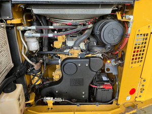 Venta al por mayor de cargadoras compactas Caterpillar con motor Cat de alta resistencia para construcción y agricultura, con motor, cojinetes y bomba de alta calidad. - Product Image 5