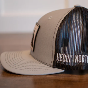 Casquette Trucker en Maille Noire, Grise et Blanche, 6 Panneaux, Visière Plate Haute, Fermeture Snapback, Polyester/Coton, Unisexe, Style Hip Hop Décontracté pour l'Extérieur - Product Image 6