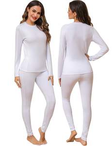 Traje Térmico para Mujer VelourWarm Blanco, Manga Larga, Tejido Suave y Transpirable, Diseñado para una Comodidad Elegante en Invierno - Product Image 2