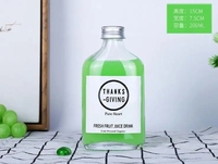 Bouteilles de jus de vodka Gin Whisky en verre transparent en stock d'usine Mini 375ml 500ml 700ml 750ml Décalcomanie Capacité de 100ml Emballage de sirop d'érable