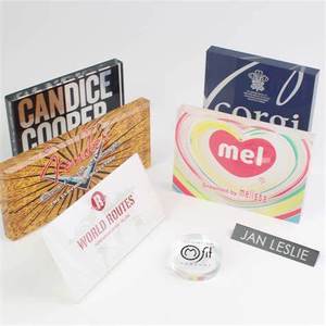 Blocs en acrylique Perspex au design accrocheur, potentiel promotionnel, surface polie, couleur personnalisée, impression de logo vibrante - Product Image 4